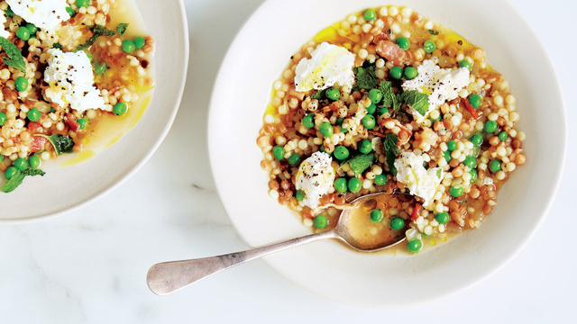 fregola-with-green-peas-mint-and-ricotta
