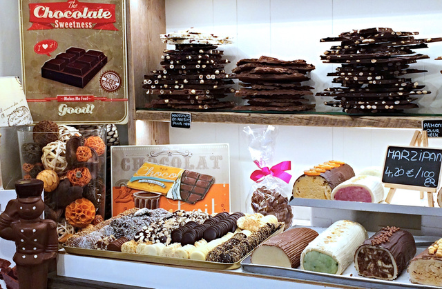 Bruges-ben több, mint 50, csokoládét forgalmazó üzlet  kínálatáb