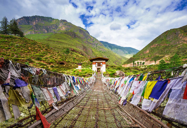 Függőhíd az egzotikus Bhutánban