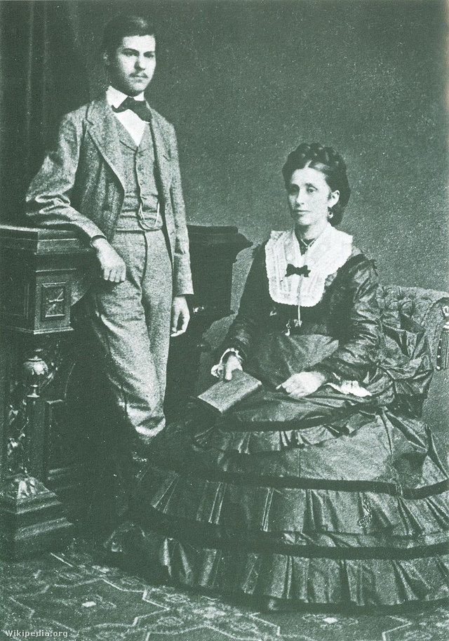 A 16 éves Sigmund Freud édesanyjával, Amáliával (1872)