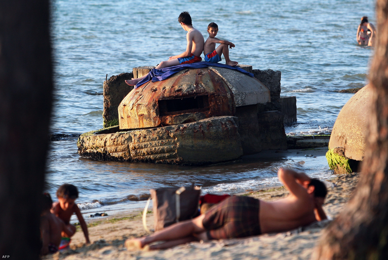 QZ típusú bunker Qerret város tengerpartján 2011-ben ( / AFP)