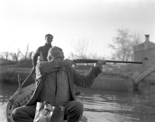 Hemingway kacsavadászat közben Velencében