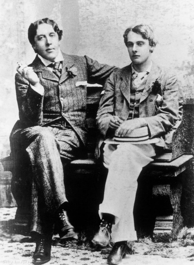 Wilde oldalán Lord Alfred Douglas, azaz Bosie