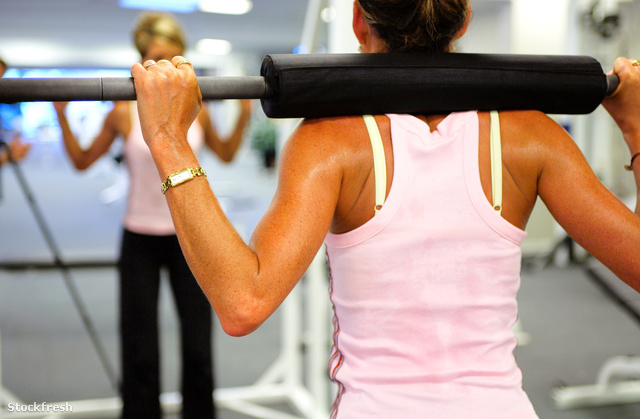 stockfresh 61742 women-weight-training-in-a-fitness-center sizeM