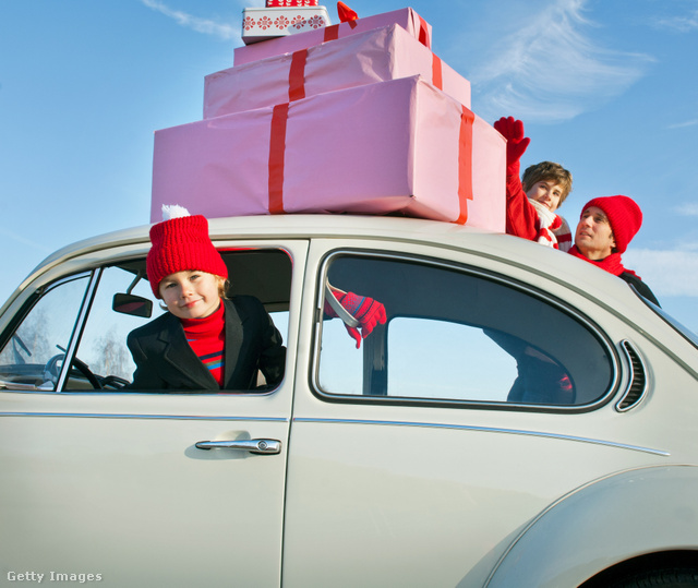 Karácsonykor még egy ajándéknak örül a gyerek, vagy inkább az élménynek?