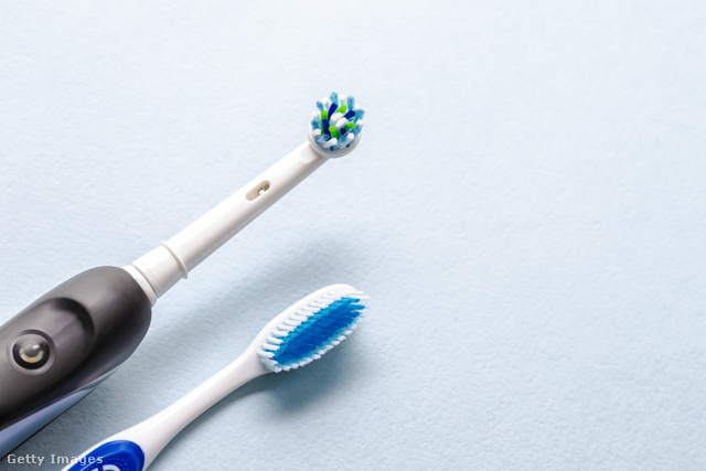 Kutatások szerint az elektromos fogkefe hatékonyabban távolítja el a lepedéket