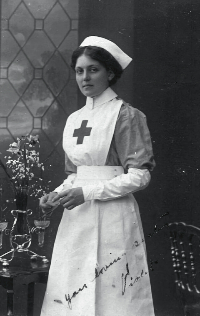 Violet Jessup (1887–1971) a Britannic fedélzetén 1916-ban