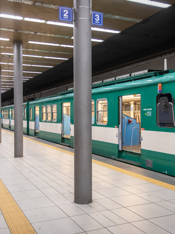 5 centit nőtt a műtétek miatt a kómából felébredő magyar fiú