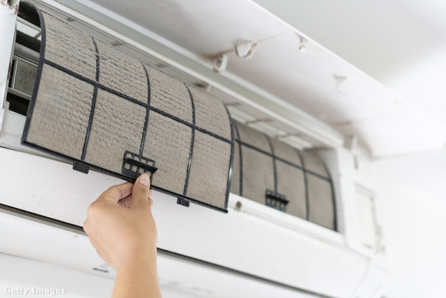 A légkondicionáló berendezés tisztán tartása is segíthet abban, hogy kevesebb por legyen a lakásban