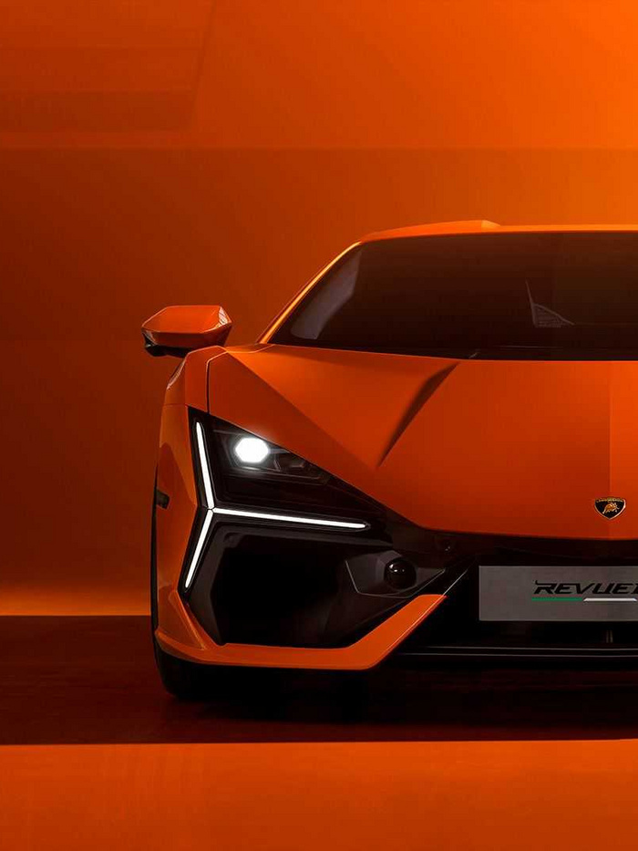 Leleplezte új csúcsmodelljét a Lamborghini