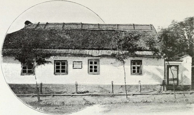 Az ugrai paplak 1901-ben. Petőfi itt szállt meg 1849-ben Segesvár felé menet, Nagyszalontát már nem ejtette útba…