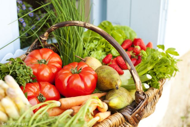 A rostban gazdag zöldségekből és a gyümölcsökből készült ételek segítenek elkerülni a vércukorszint-ingadozást