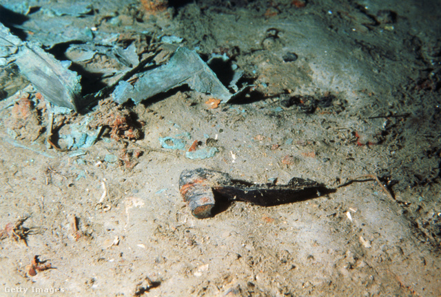 A Titanic egyik utasának elhagyott cipője a tengerfenéken