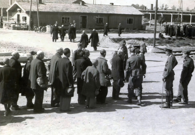 Több mint fél millió magyar zsidót deportáltak