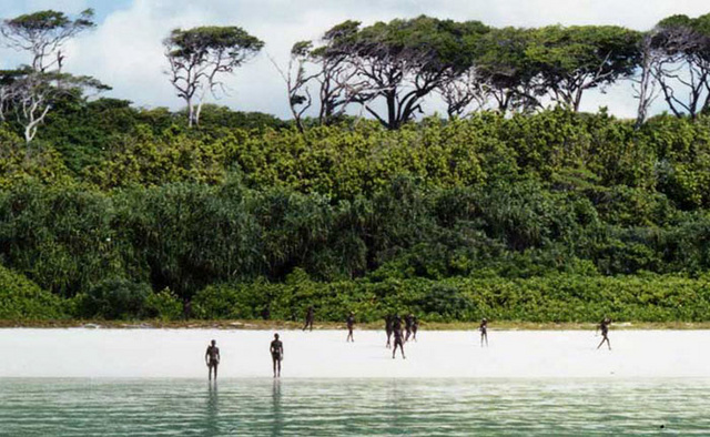 Senki nem léphet a törzs által védett szigetre