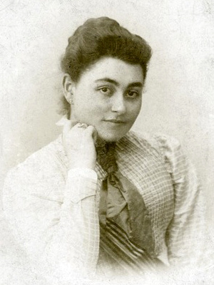 Erdős Renée 1899 körül