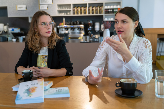 A személyes fejlődésünk és életutunk is nagyon tetten érhető az Én-Tükör kötetben