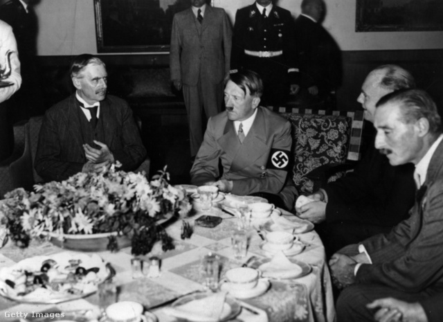 Hitler rettentően félt, hogy mérget tesznek az ételébe, ezért voltak előkóstolói
