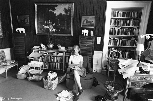 Deborah Mitford, már Lord Cavendish feleségeként