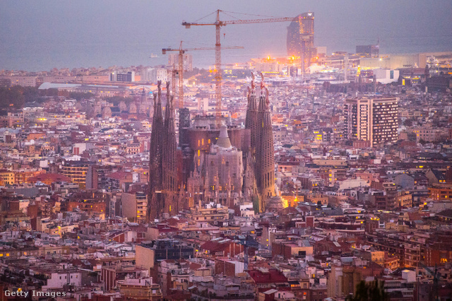 A Sagrada Familiával készült képet egyik turista sem szívesen hagyja le a bakancslistájáról