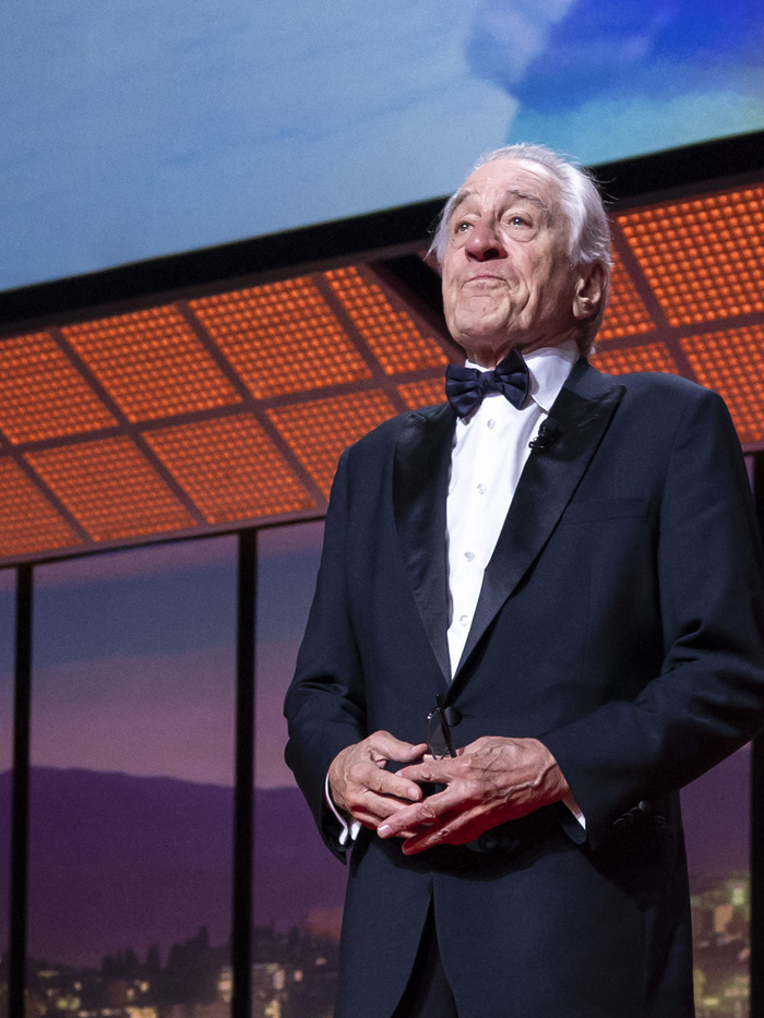 Ilyen aranyosaa 81 éves Robert De Niro 2 éves kislánya