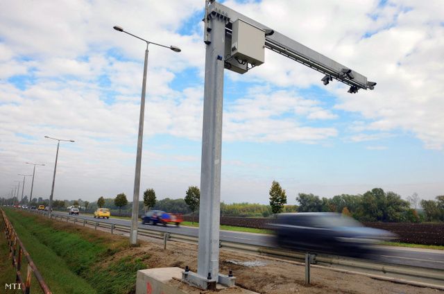 A déli vármegyében a fix traffipaxok mellett mással is mérik a sebességet