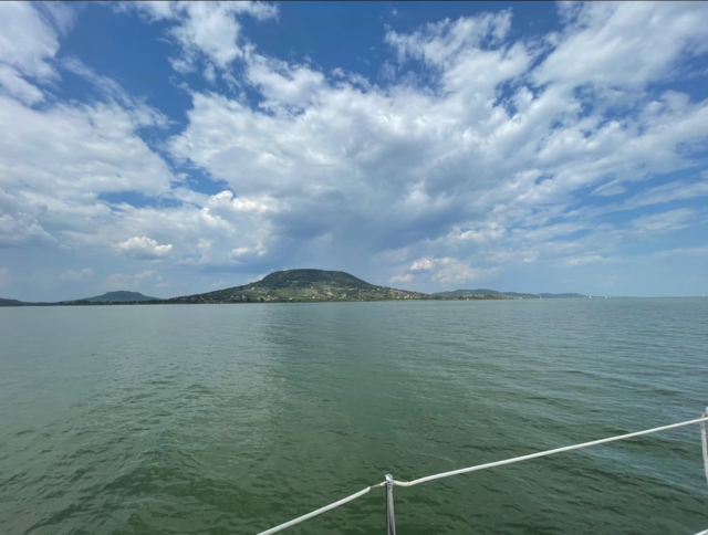 A Balaton felmelegedése a fürdőzőkre is hatással lesz