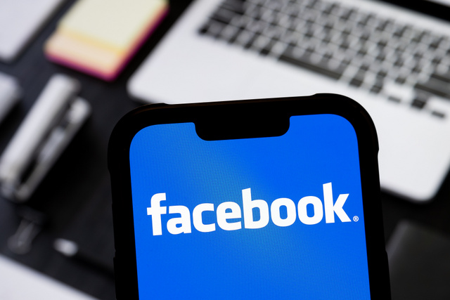 Adatvédelmi okok miatt lehet aggasztó a Facebook tesztje: hozzáférne a még fel nem töltött fotókhoz