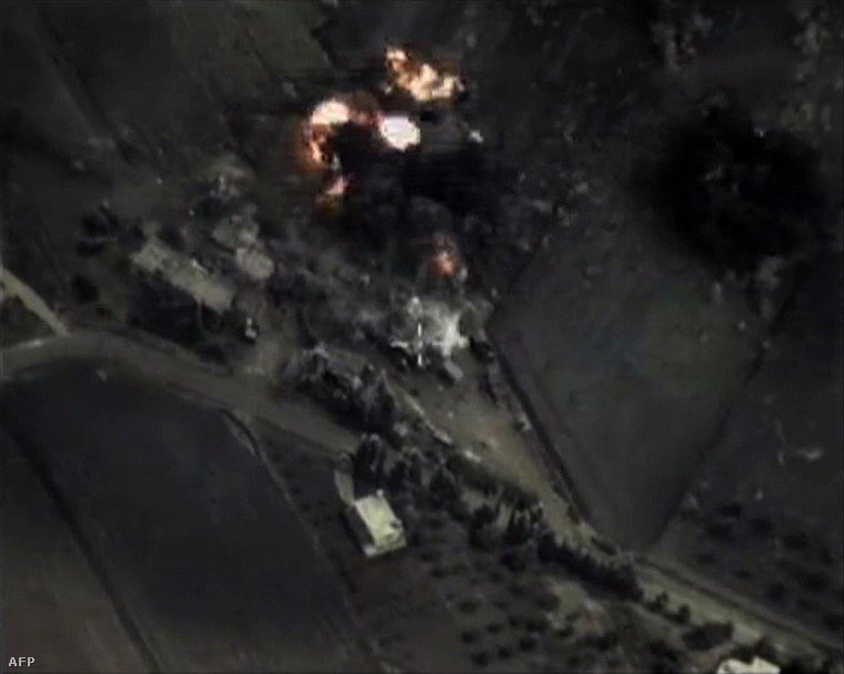 Egy Oroszország által kiadott légi felvétel a bombázásról