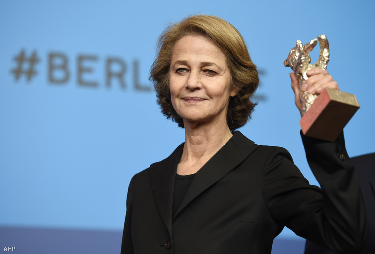 Charlotte Rampling a berlini filmfesztiválon, ahol Ezüst Medve-díjat nyert el.