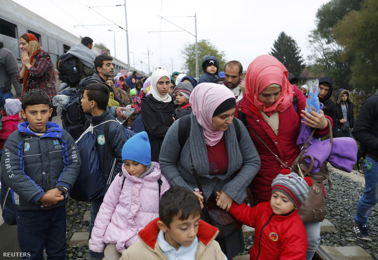 Menekültek Botovóban, a horvát-magyar határon