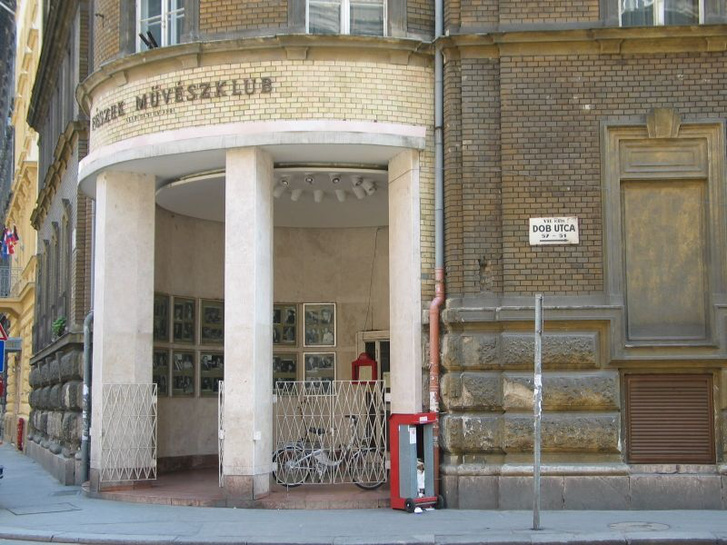 feszek