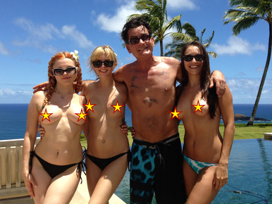 Charlie Sheen szinte csak pornósokkal jött össze az utóbbi pár évben