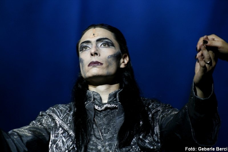 Szabó P. Szilveszter Halálként az Elisbeth című musicalben