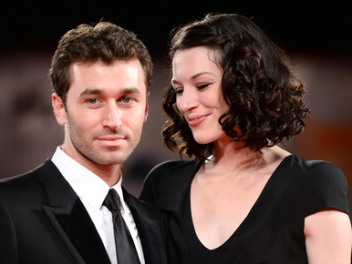 Újabb pornósztár állítja, hogy James Deen erőszakoskodott vele