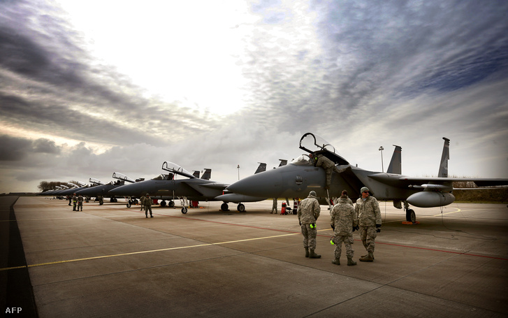 Az Amerikai Légierő F-15C vadászrepülői Hollandiában 2015. áprilisában.