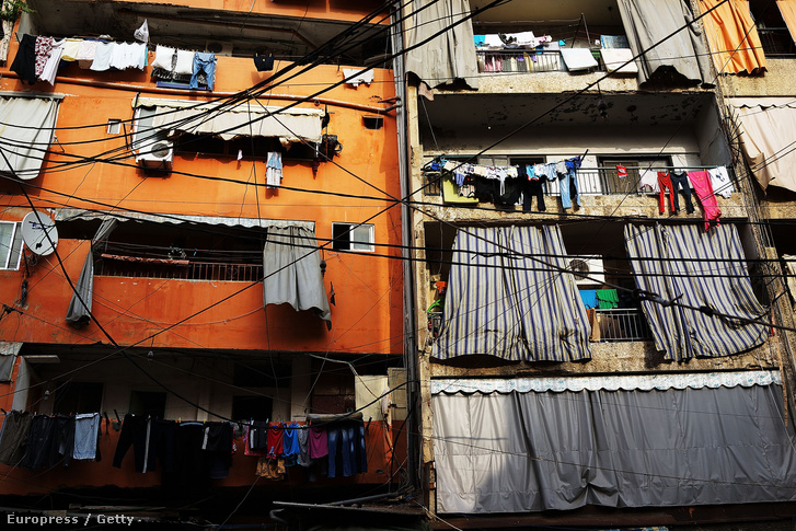Szegények lakta övezet Libanon fővárosában, Bejrútban