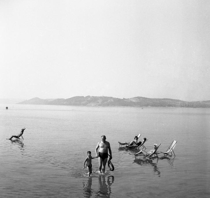 Hemző Károly: Szakszervezeti üdülés Szántódon, 1961
