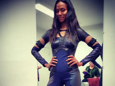 Így néz ki Zoe Saldana egy évvel ikrei születése után