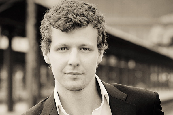 Várdai István