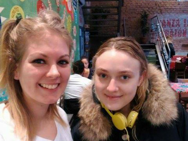 Úristen, mit csinált Dakota Fanning a budapesti Nagykörúton?