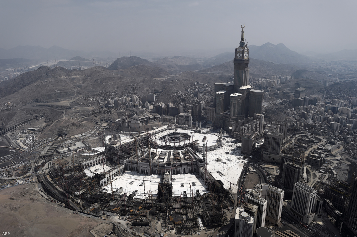Építkezés a mekkai nagy mecset és az óratorony környékén (2015)
