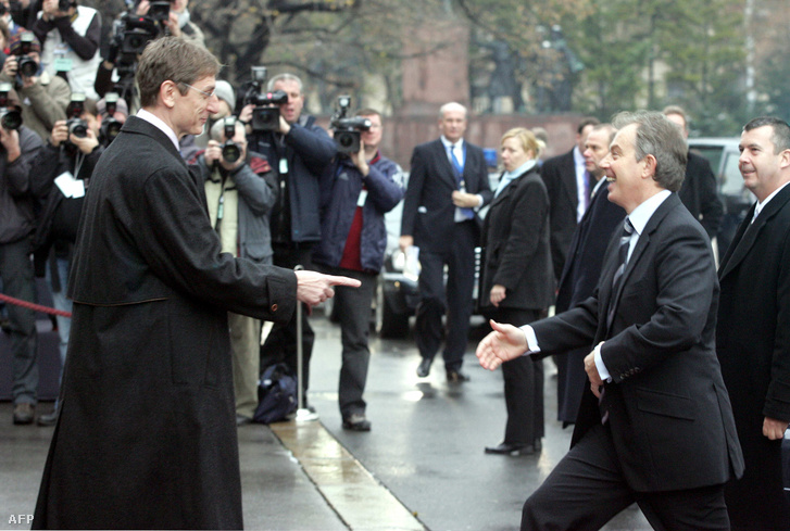 Gyurcsány Ferenc és Tony Blair a Parlament előtt 2005. december 2-án.