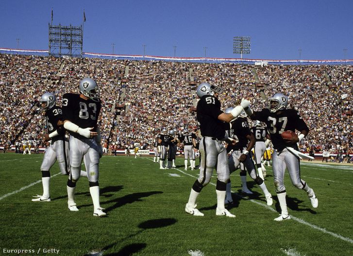 1994-ig a Raiders is Los Angelesben játszott