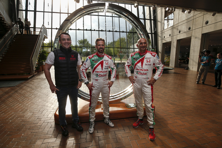 A Honda 2015-ös felállása, Michelisz Norberttel, Tiago Monteiróval és az azóta távozott Gabriele Tarquinivel