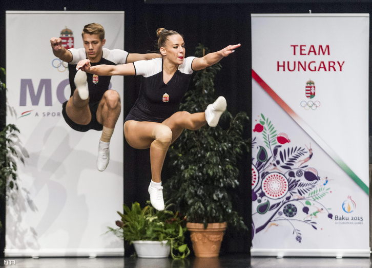 Hegyi Dóra és Bali Dániel, az aerobikválogatott tagjai tartanak bemutatót a június 12. és 28. között megrendezésre kerülő bakui I. Európa Játékokra utazó magyar sportolók ünnepélyes csapatgyűlésén