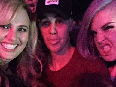 Kelly Osbourne elment Justin Bieberrel Jennifer Lopez koncertjére, és ez nem egy vicc eleje