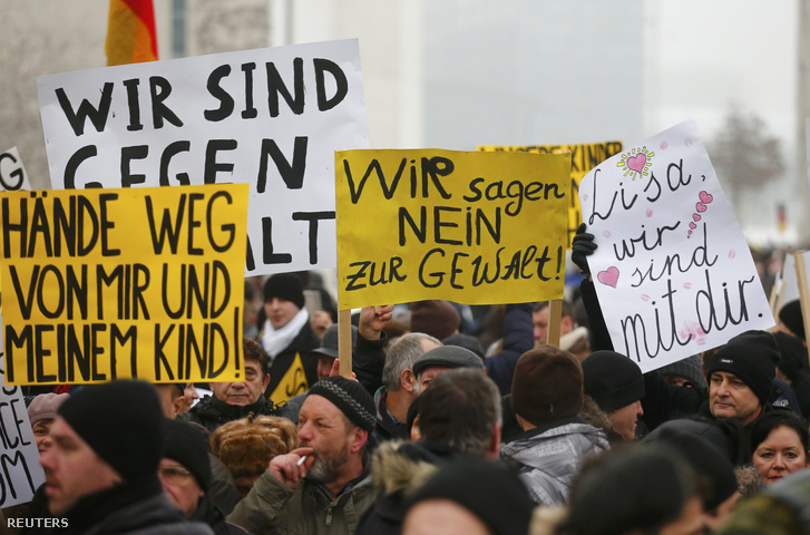 Tüntetők Berlinben, január 23-án