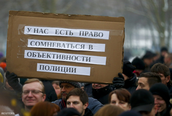 Orosz tüntetés Berlinben: "Jogunk van kételkedni a rendőrség objektivitásában".