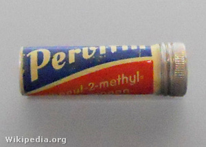 A harckészséget fokozó pervitin-tabletta.Ezt a szert Hitler is fogyasztotta.